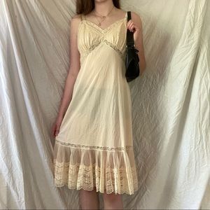 cream lace true vintage slip dress camisole cream tan bustier milkmaid charmode